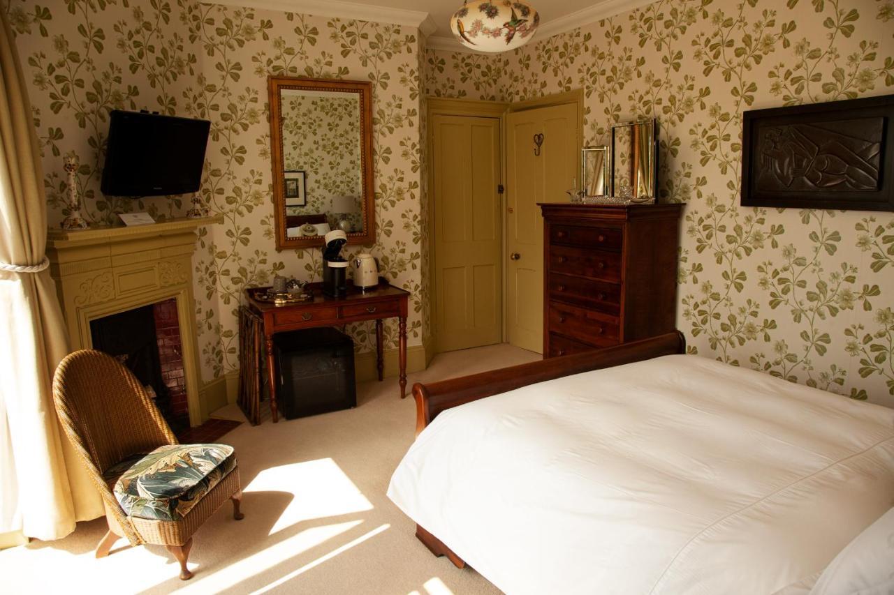 St Katharine'S House Bed & Breakfast Milford Haven Ngoại thất bức ảnh